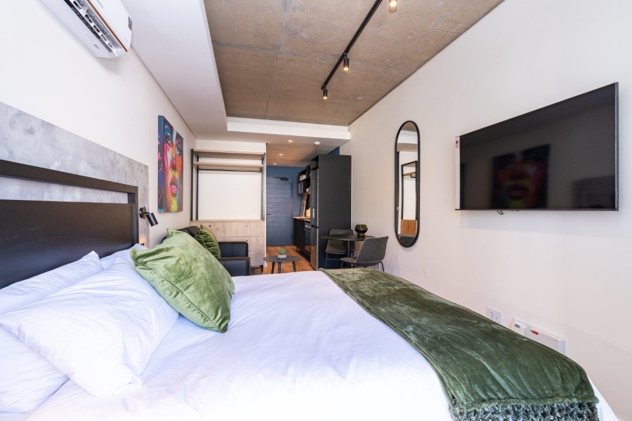0 Bedroom Property for Sale in Sea Point Western Cape